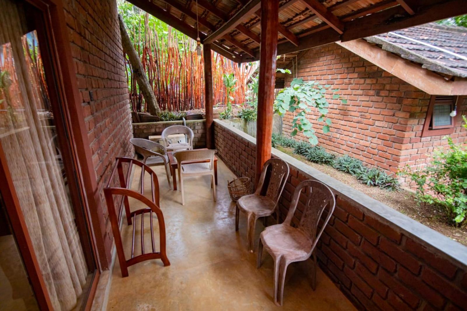 Hotel Click Hiriketiya Dikwella Exterior foto